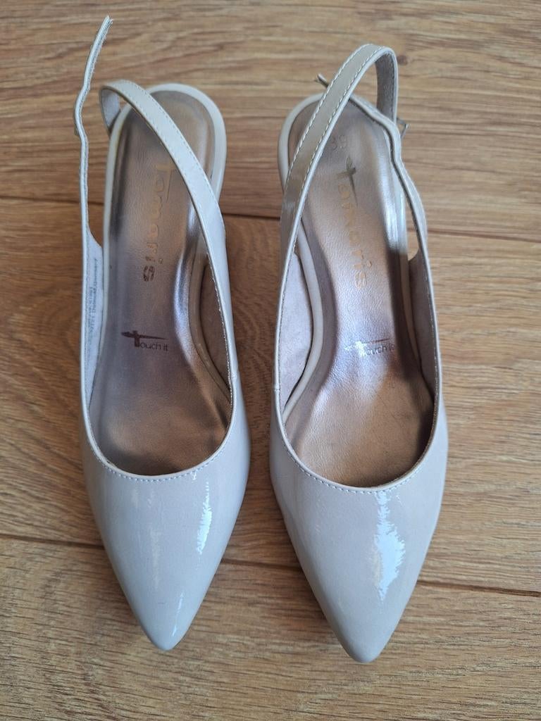 Tamaris pumps met open hak maat 39, Tamaris, Pumps, Beige, Ophalen of Verzenden