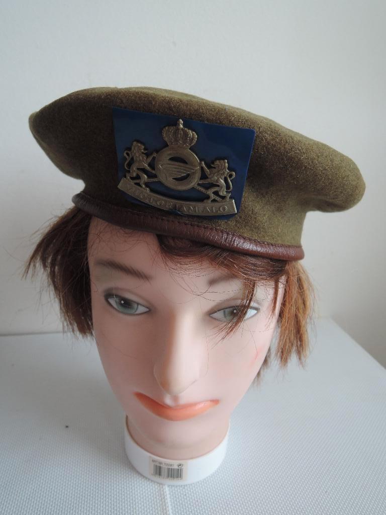 Militaire baret uit Belgie, Ophalen of Verzenden, Overige soorten, Overige gebieden, Helm of Baret