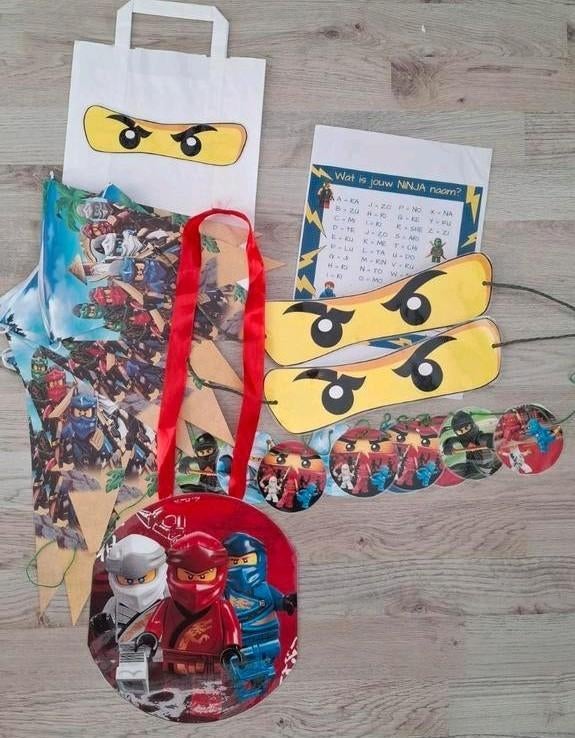 Ninjago feestartikelen set, Ophalen of Verzenden, Gebruikt
