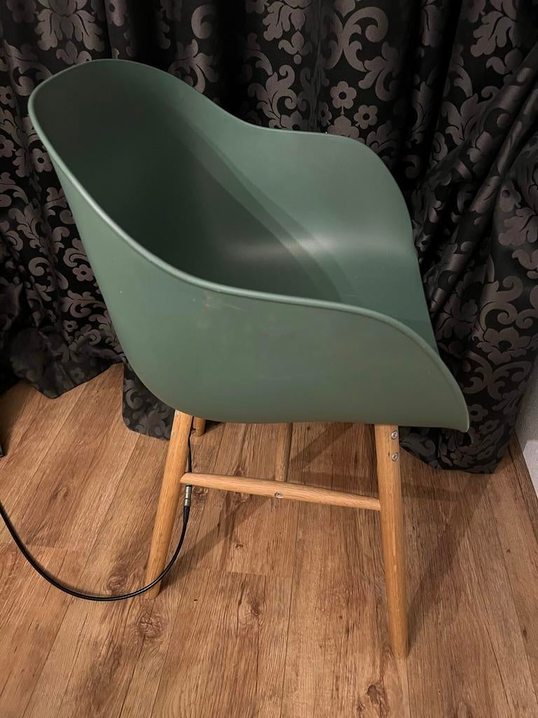 Olijfgroen Kuipstoeltje, Ophalen, Kunststof, Gebruikt, Overige kleuren