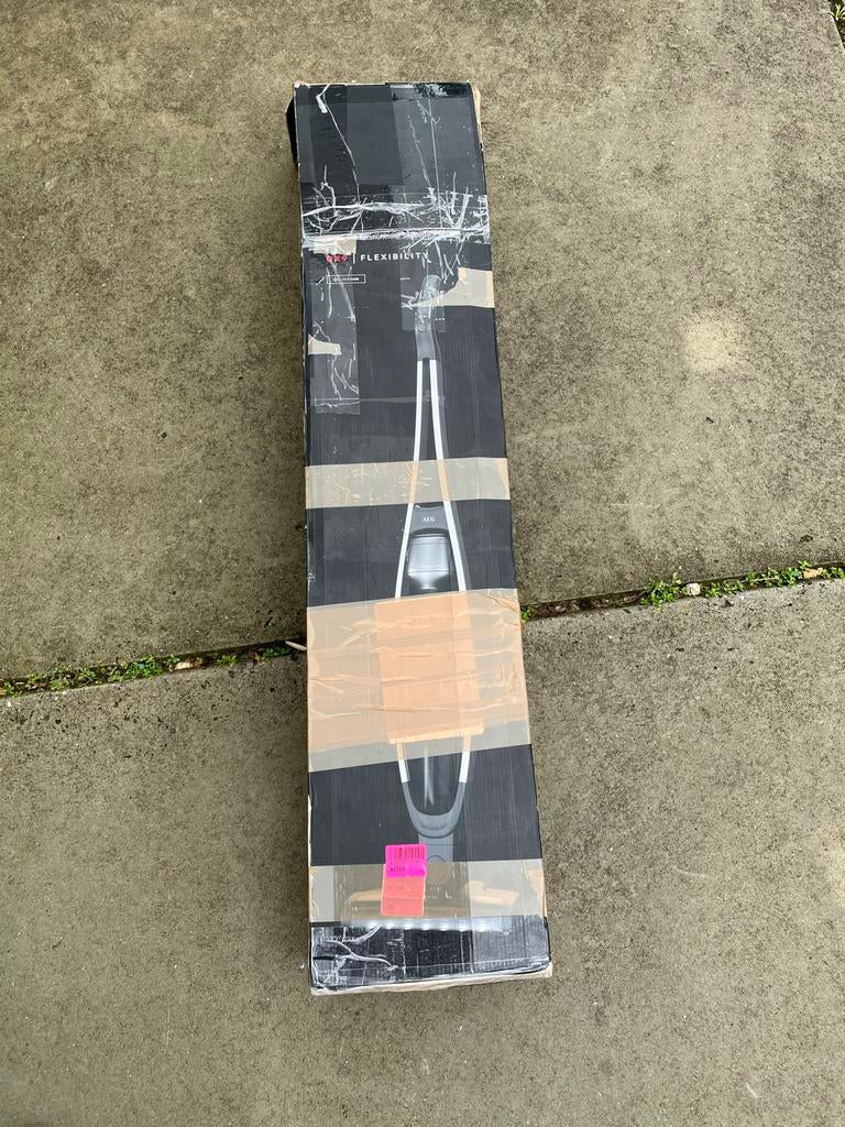 AEG QX9 Draadloze Steelstofzuiger - Krachtige Reiniging, ., Stofzuiger, Ophalen of Verzenden, Zo goed als nieuw