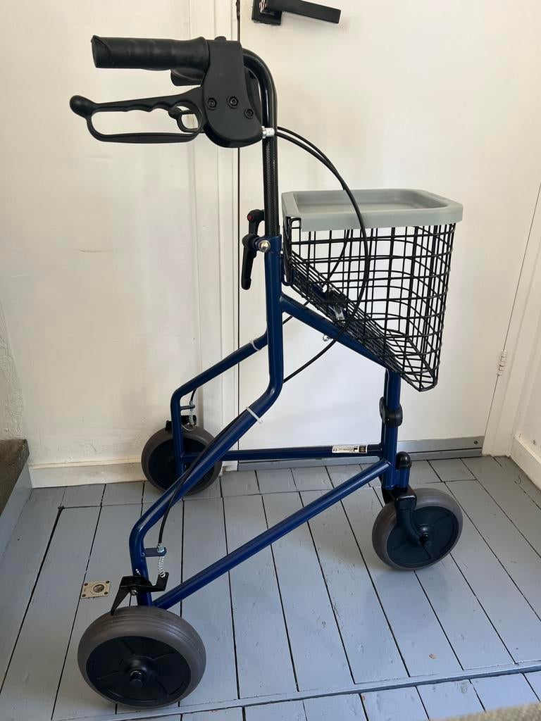 Thuasne Rollator Trio Lichtgewicht Binnenrollator 3 wielen, Diversen, Rollators, Ophalen, Opvouwbaar, Zo goed als nieuw
