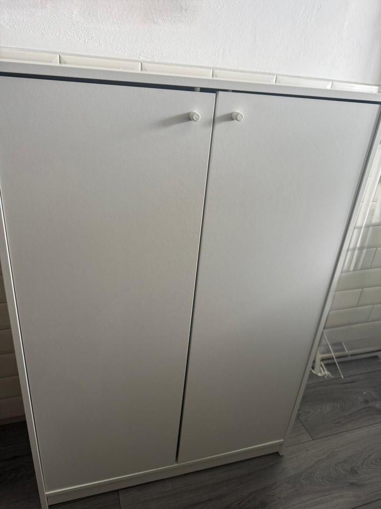 IKEA Console/Rack - Zo Goed Als Nieuw!, Ophalen, Kunststof, 100 tot 150 cm, Meerdere deuren