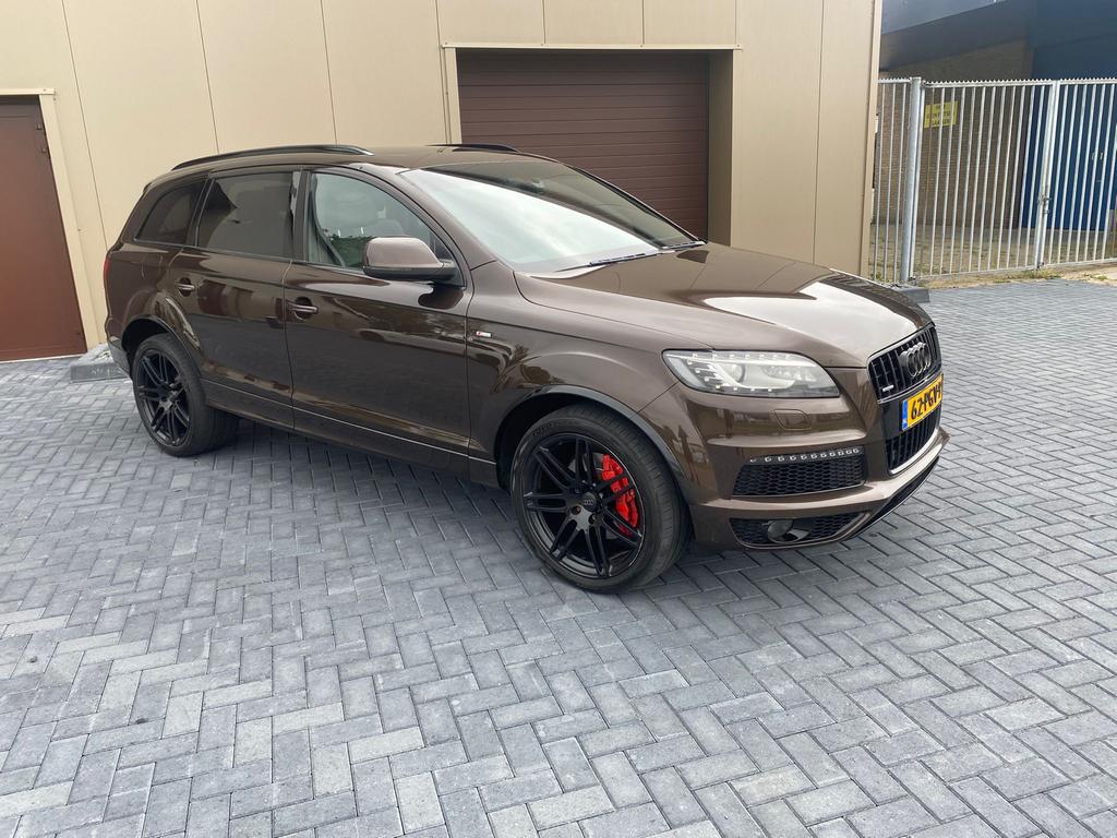 Audi Q7 4.2 TDI 250KW Quattro Tiptr.7st 2010 Bruin, Auto's, Audi, Automaat, Bruin, 7 stoelen, 340 pk
