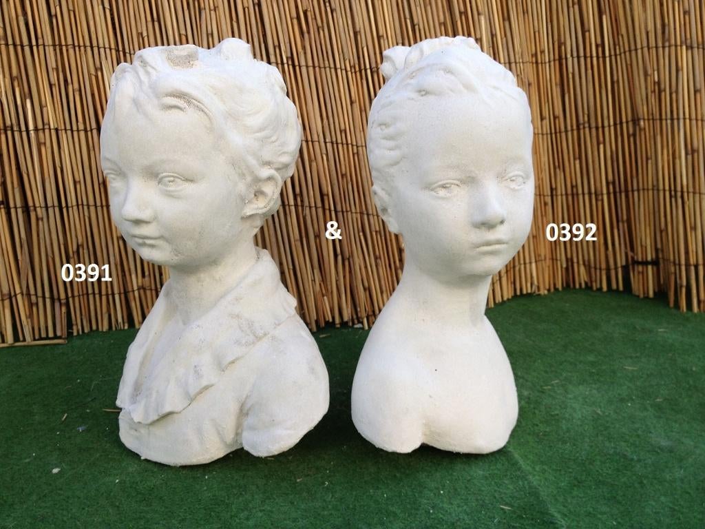 Borstbeeld jongen en meisje., Tuin en Terras, Ophalen, Nieuw, Beton, Abstract beeld