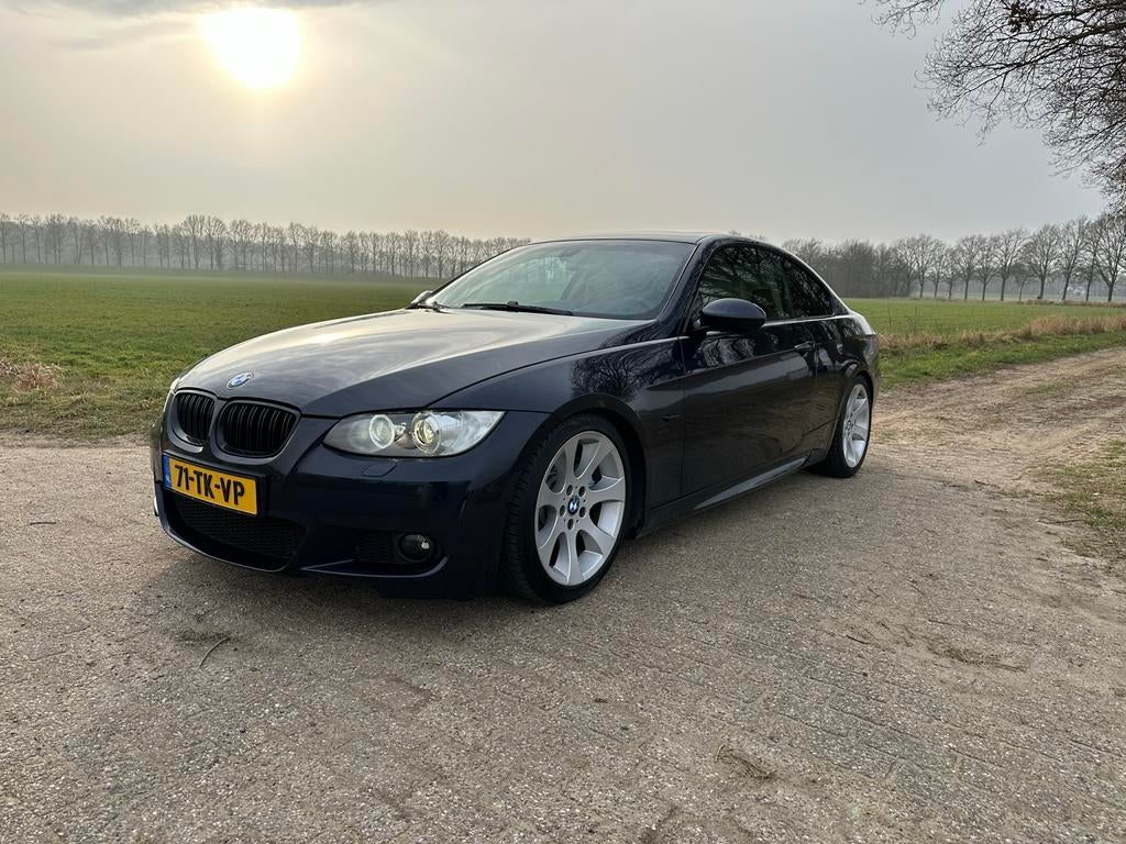 BMW E92 325i 2006 M pakket 3-serie coupe, Auto's, Automaat, 745 kg, Achterwielaandrijving, Beige