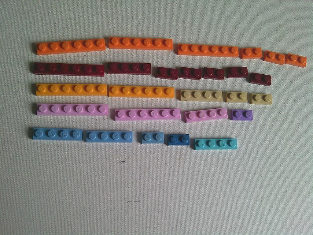 Lego: Plaatjes 1x4, 1x3, 1x2 verschillende kleuren, Ophalen of Verzenden