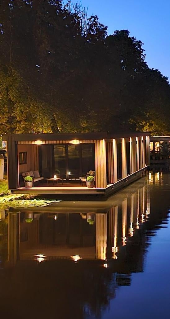 Leiden Centrum: Nieuwbouw woning aan het water Turn-Key New