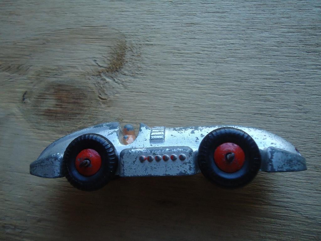 3 zeer aparte modellen oa Mercedes speed of t wind Jaguar D, Ophalen of Verzenden, Gebruikt, Auto