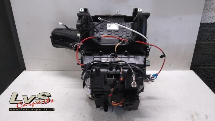 Kachelhuis van een Dacia Dokker, Auto-onderdelen, Airco en Verwarming, Dacia, Gebruikt, 3 maanden garantie, Ophalen of Verzenden