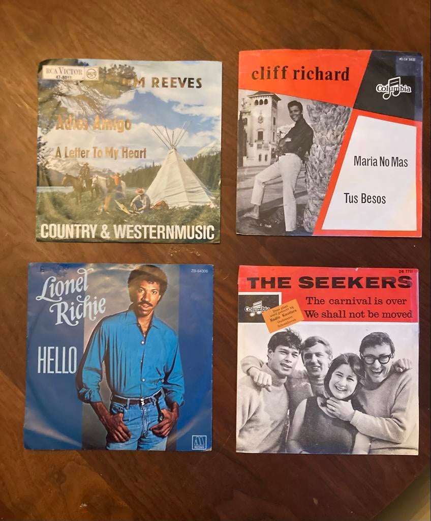 Partij van 40 vinyl singles:1Tom Reeves, Cliff Richard, etc., Cd's en Dvd's, Cd Singles, 2 t/m 5 singles, Ophalen of Verzenden