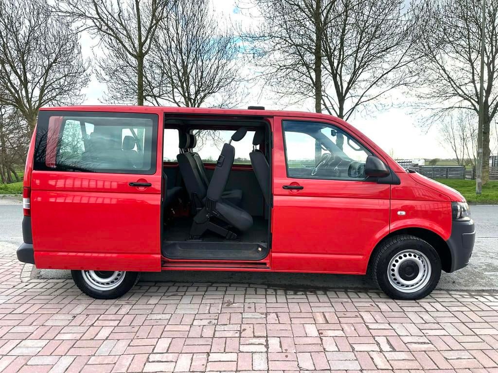 Volkswagen Transporter Kombi 2.0 TDI 9 PERSOONS AUTOMAAT Air, Auto's, Volkswagen, Euro 5, Stof, Gebruikt, 241 €/maand
