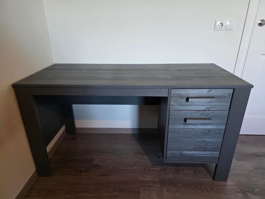 Bureau, bed, kast en nachtkastje voor kinderkamer, Ophalen, Kast
