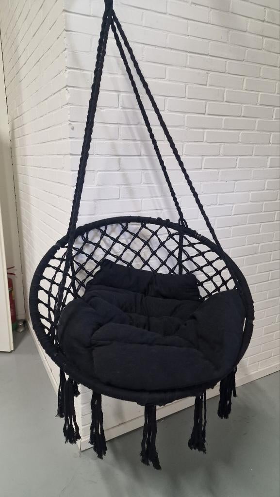 Zwarte hangstoel met kussen (exclusief ophangketting), Huis en Inrichting, Stoelen, Gebruikt, Eén, Zwart, Ophalen of Verzenden