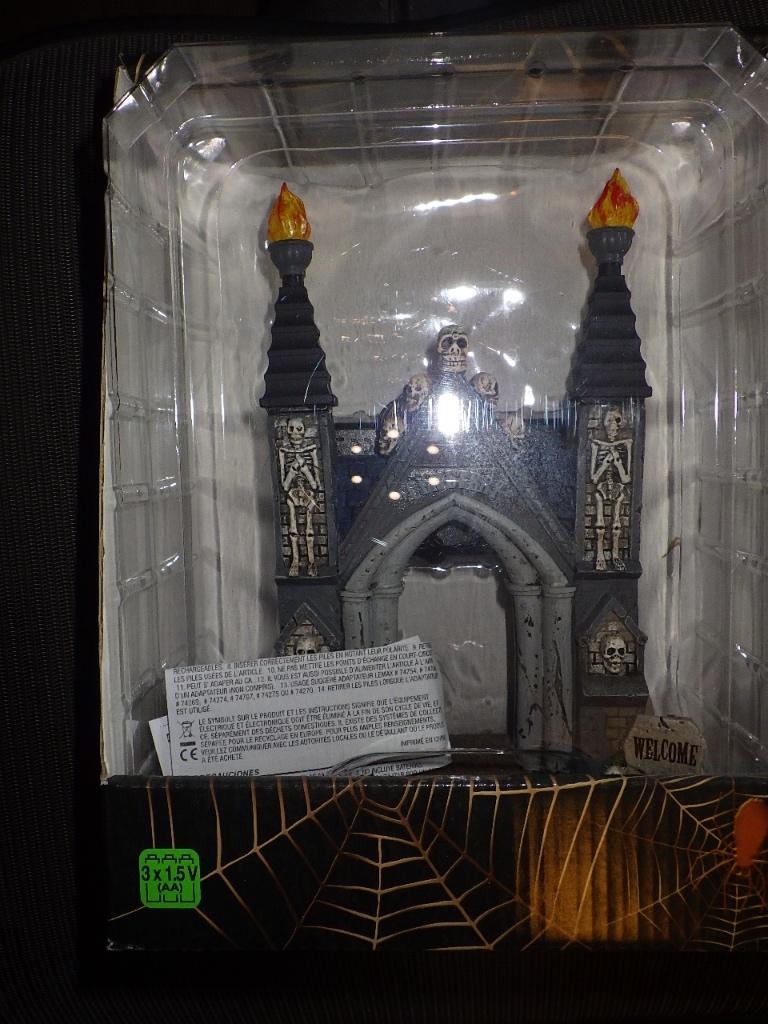 Lemax Item -  Cemetery gate - ik ruim op, Diversen, Kerst, Ophalen of Verzenden, Nieuw