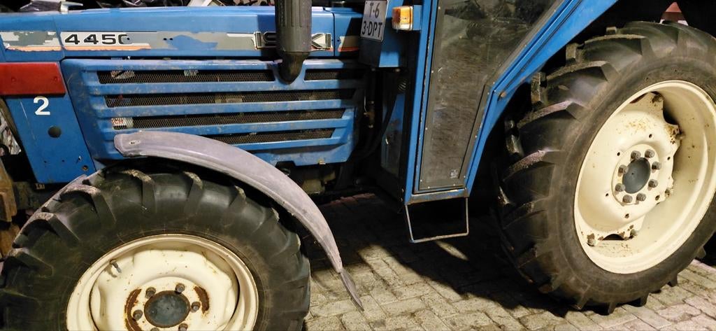 Case 4wd Gutbrod 2wd  Cabrio Smalspoor + Iseki Semi + Cabine, Zakelijke goederen, Agrarisch | Tractoren, Overige merken, Gebruikt