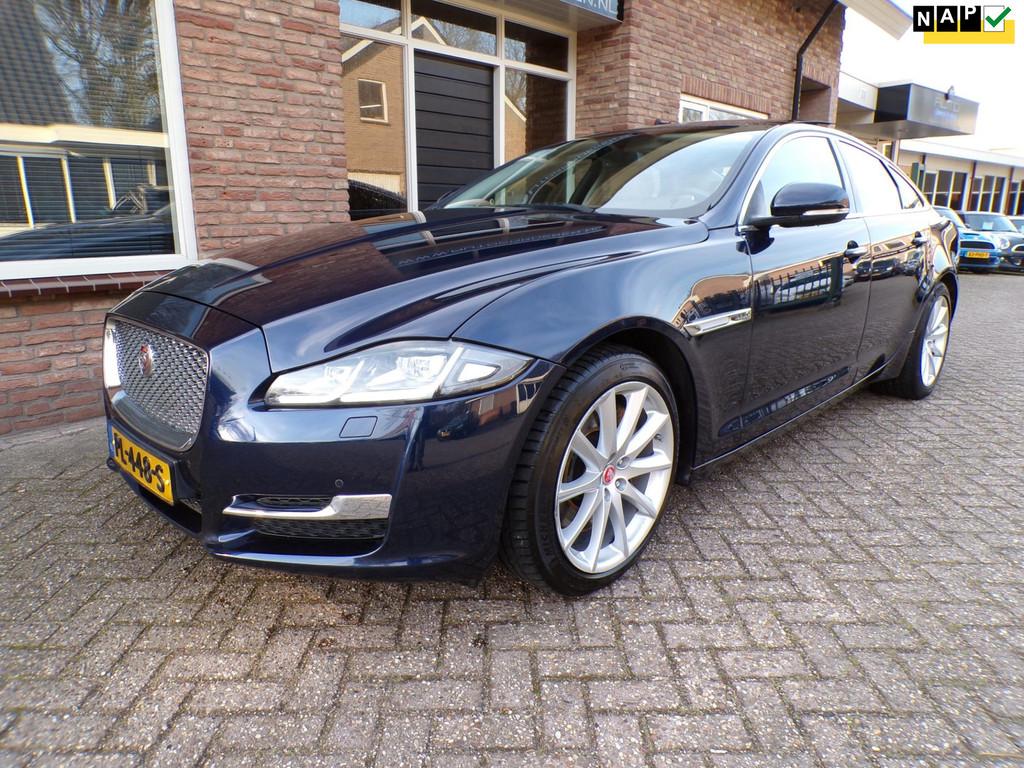 Jaguar XJ 3.0 D Premium Luxury Automaat / Leder / Panoramada, Automaat, Achterwielaandrijving, Gebruikt, 2993 cc
