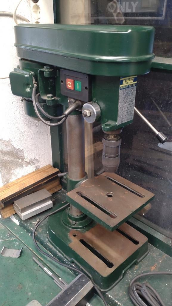 Kinzo 230V 350W kolomboormachine/tafel boormachine, Ophalen of Verzenden, Gebruikt, Minder dan 400 watt, Kolomboormachine