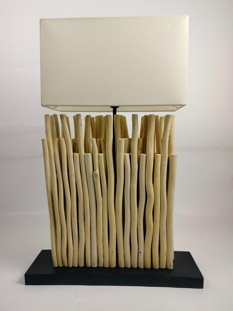 Lamp van drijfhout - Model 3