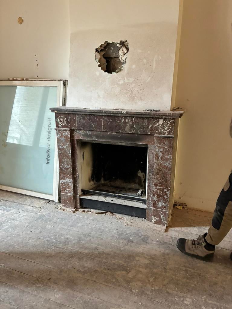 Antieke marmeren schouw / schoorsteenmantel – karaktervol, Ophalen, Zo goed als nieuw, Vrijstaande haard