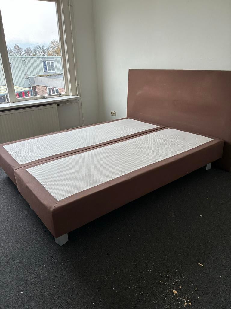 Boxspring 160cm breed - Nog in prima staat, Ophalen, Bruin, Tweepersoons, Zo goed als nieuw