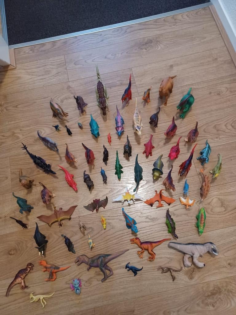 Dino's / Dinosaurus - ruim 60 stuks, Kinderen en Baby's, Speelgoed | Actiefiguren, Ophalen of Verzenden