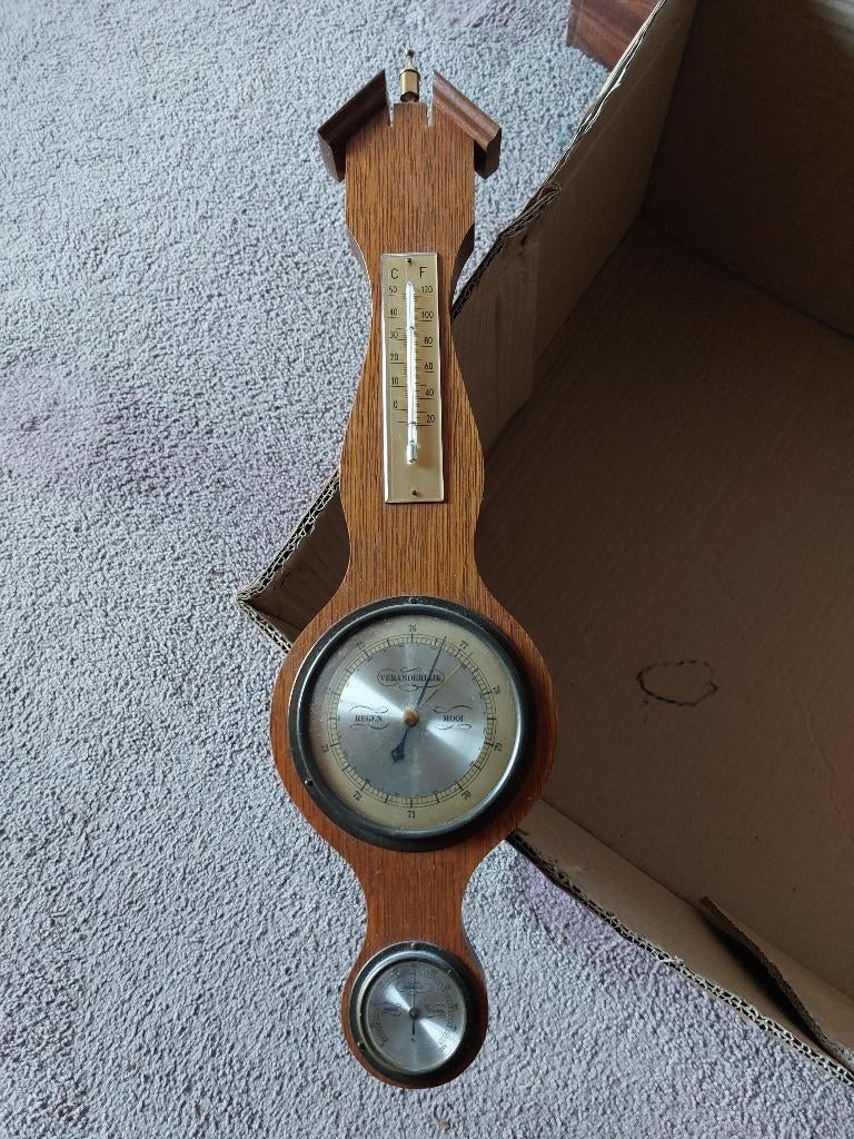 Antieke barometer, Ophalen