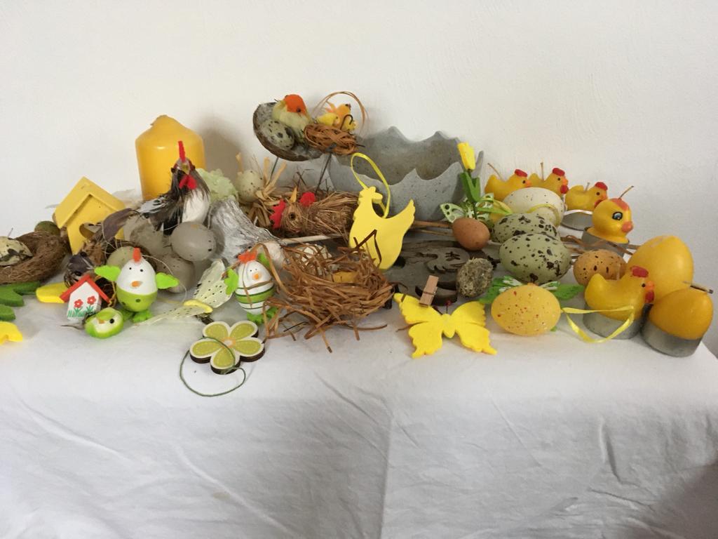 50 stuks Paasdecoraties. Nieuw., Ophalen of Verzenden, Nieuw