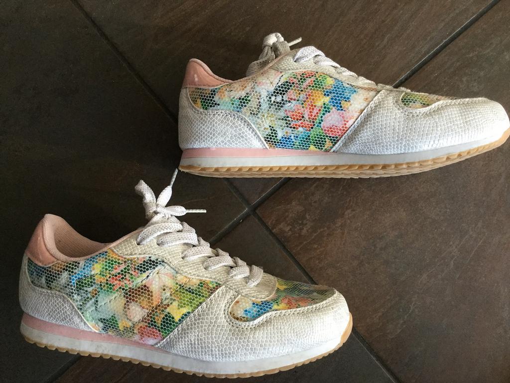 EUROPE KIDS meisjes gympen maat 34, Meisje, Schoenen, Nieuw, Ophalen of Verzenden