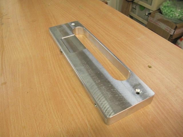 Alu freesmal sluitkom Nemef 192x25 sluitplaat met lip, Doe-het-zelf en Verbouw, Ophalen of Verzenden, Nieuw