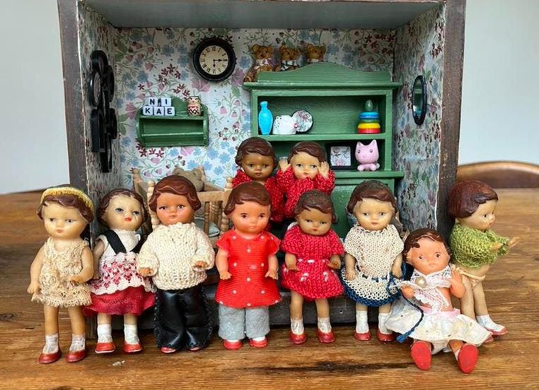 Oude poppetjes rubber ari, Verzamelen, Ophalen of Verzenden, Gebruikt, Poppenhuis
