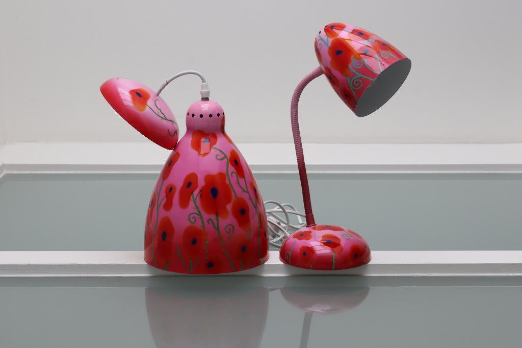 Pylones hanglamp en bureaulamp klaproos, Ophalen of Verzenden, Vrolijk, kinderkamer, Zo goed als nieuw, Minder dan 50 cm