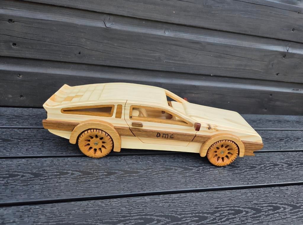 Delorean.  DMC. L. 40cm, Ophalen