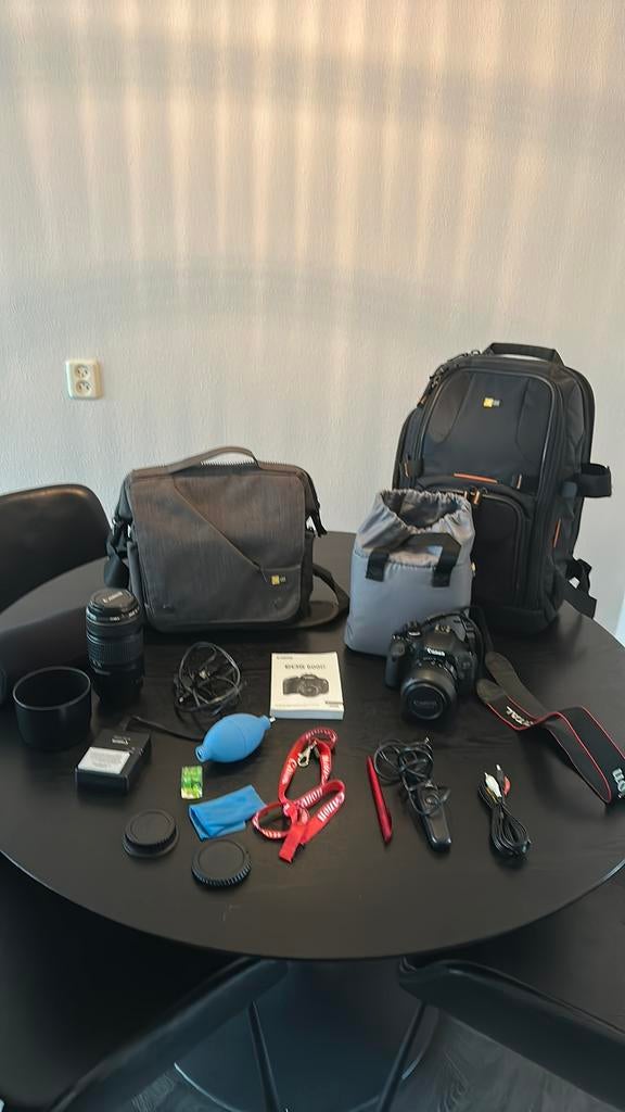 Canon Eos 600D met 2 lenzen en tassen en accessoires, Ophalen of Verzenden, Zo goed als nieuw, Canon, 8 keer of meer