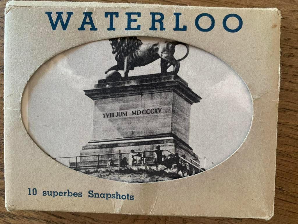 10 snapshots in mapje van WATERLOO, Foto, Zo goed als nieuw, Voor 1940, Buitenland