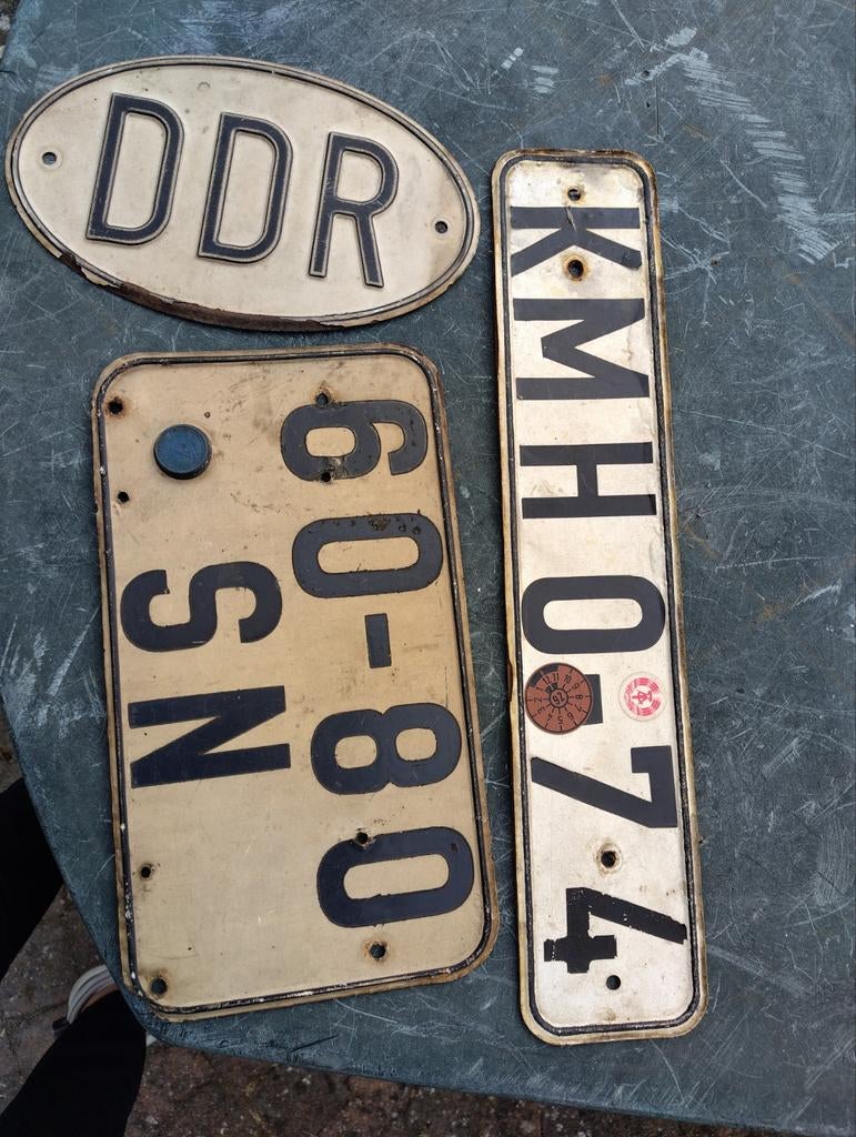 Set van 3 Oude DDR Nummerplaten - Historisch Verzamelobject, Ophalen of Verzenden, Gebruikt, Overige typen