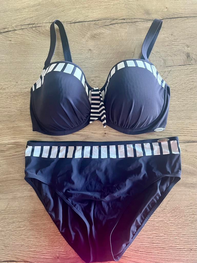 Sunflair 42F en bbhbslip 44 marine wit navy, Kleding | Dames, Badmode en Zwemkleding, Gedragen, Bikini, Blauw, Verzenden