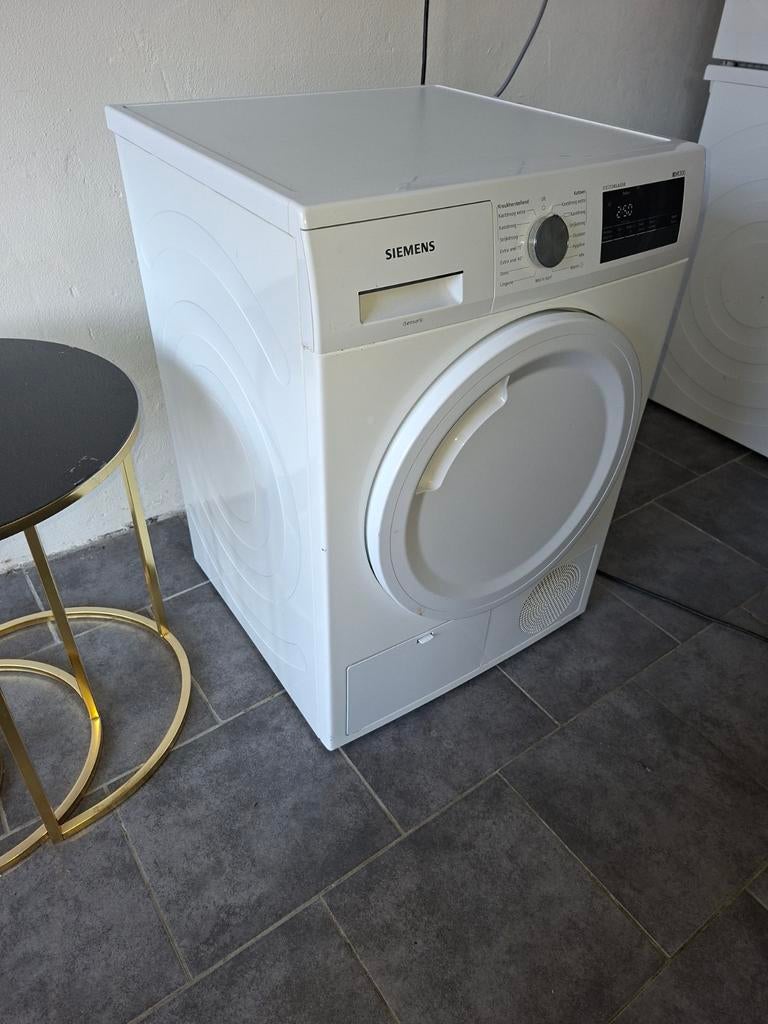 Siemens condensdroger, Ophalen, 6 tot 8 kg, Gebruikt, Voorlader