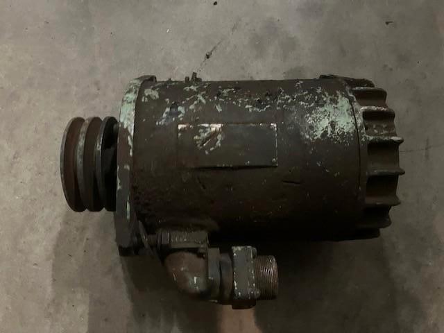 Nekaf onderdelen oa dynamo, koppeling, remcilinders, Verzamelen, Militaria | Algemeen, Ophalen of Verzenden, Landmacht, Nederland