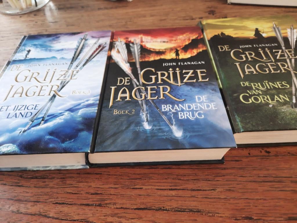 De grijze jager deel 1, 2 en 3, Nieuw, John Flanagan, Ophalen of Verzenden, Fictie