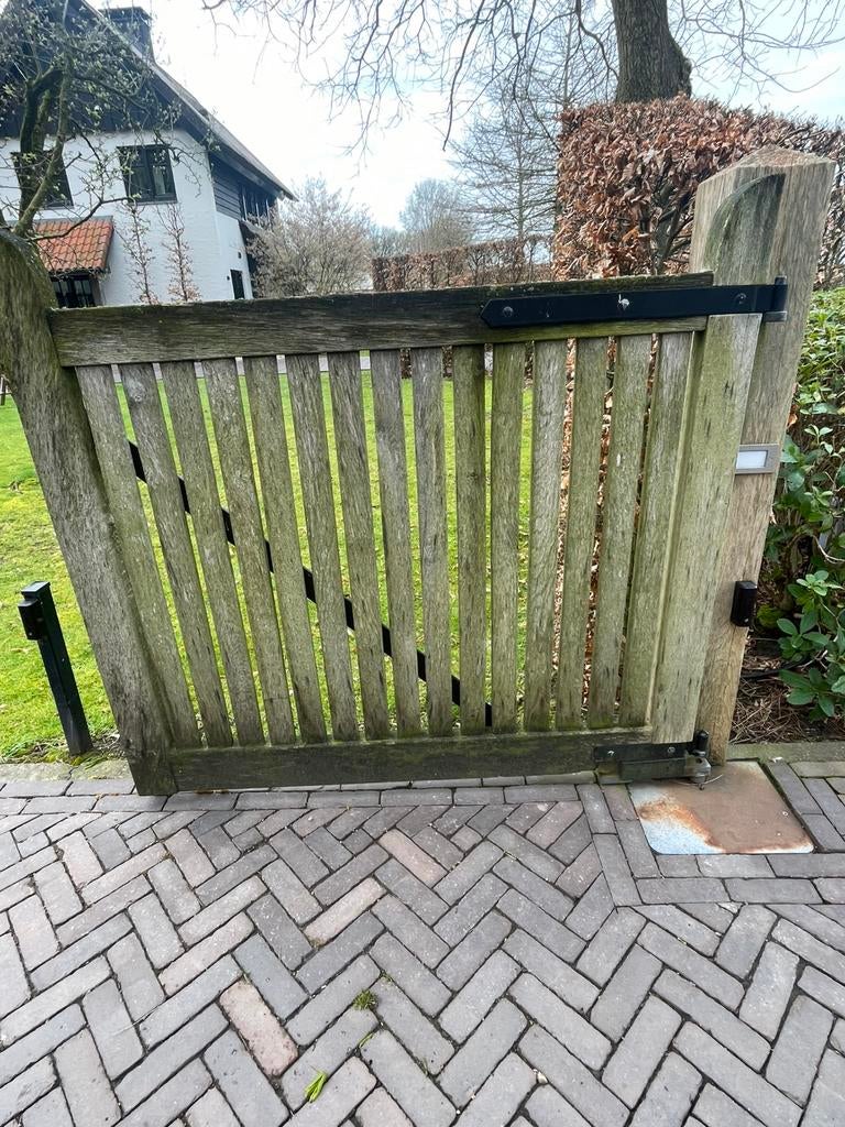 Elektrische poort eiken, Ophalen, Minder dan 3 meter, Hout, 1 tot 2 meter