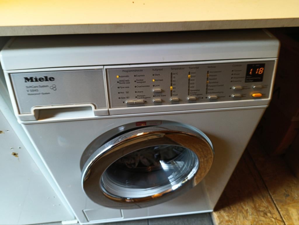 Miele SoftCare System V 5845 wasmachine, Witgoed en Apparatuur, Wasmachines, Gebruikt, 6 tot 8 kg, 85 tot 90 cm, 1200 tot 1600 toeren