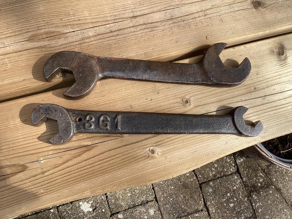 Steeksleutels zware in goede staat 2 stuks voor, € 17, Ophalen of Verzenden, Zo goed als nieuw