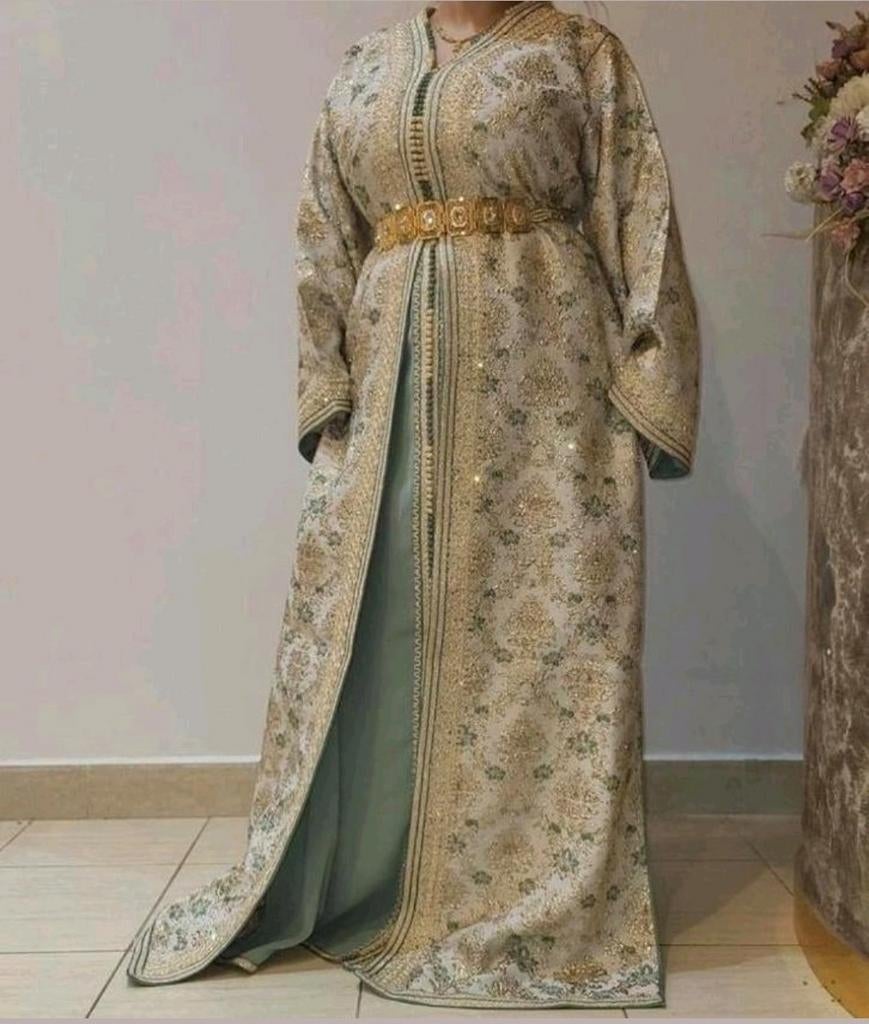 Takchita’s te Huur vanaf €70,-, Ophalen of Verzenden, Nieuw, Maat 42/44 (L), Overige typen