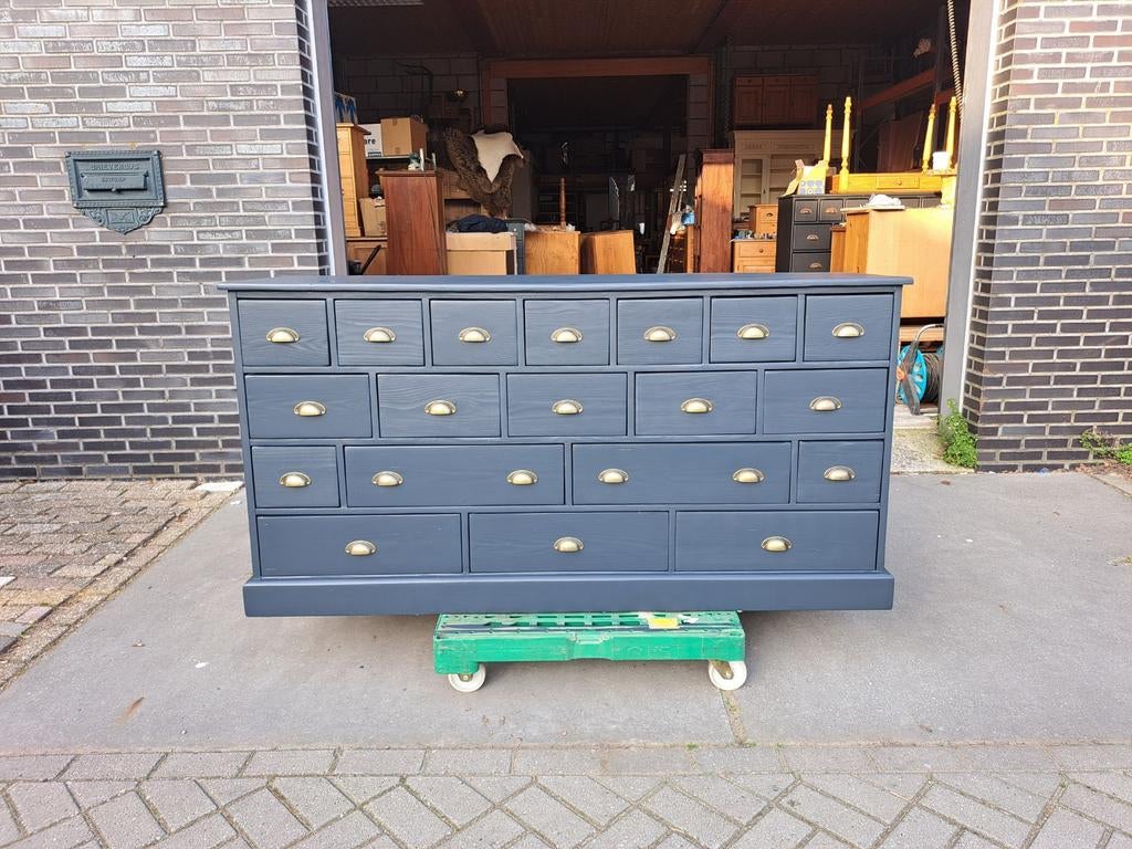 Refurbished grijze grenen ladekast 19 lades, Huis en Inrichting, Kasten | Ladekasten, Ophalen, RoDeKo Volendam, R.kooij65@gmail.com