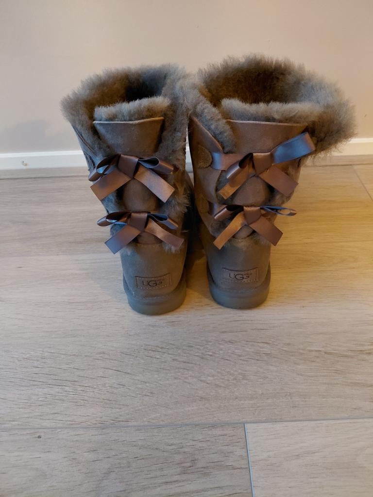 Ugg mt 41, UGG, Snowboots, Ophalen of Verzenden, Grijs
