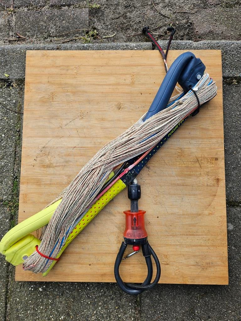 North Kiteboarding Bar L 50-55cm, Gebruikt, 9 m², Bar, Geen board