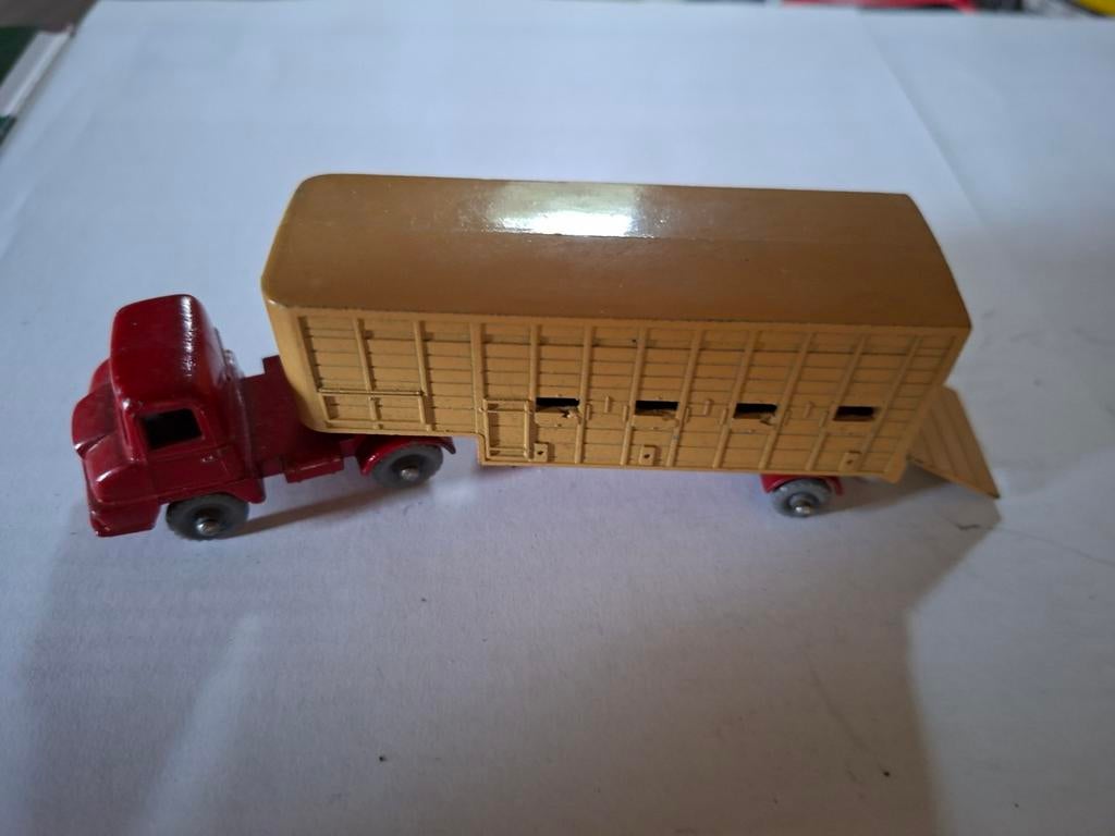 Matchbox Major Pack M-7 Thames Trader Jennings Cattle Truck, Ophalen of Verzenden, Gebruikt, Bus of Vrachtwagen