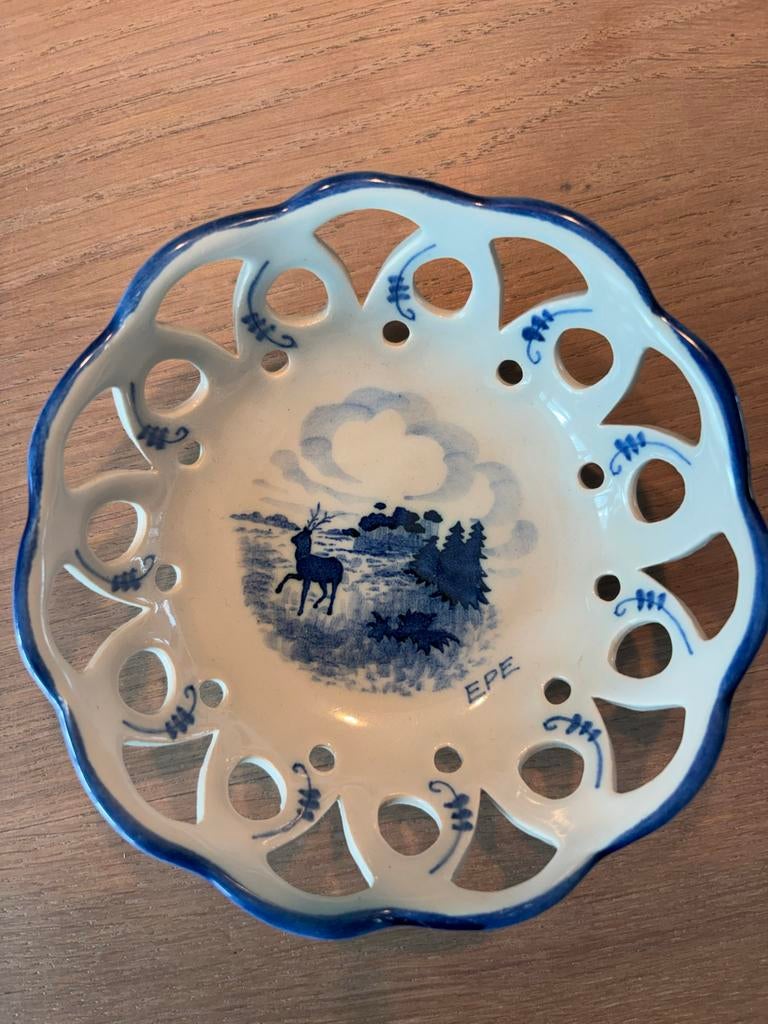 Opengewerkt Delfts blauw schaaltje, diameter 12 cm, Ophalen