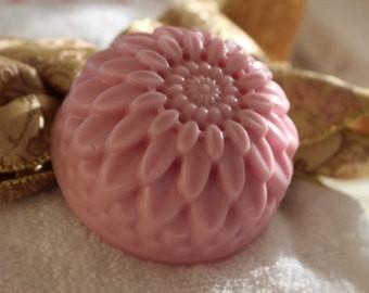 50 Dahlia Zeepjes, Bad & Douche, Nieuw, Ophalen of Verzenden, Amersfoort